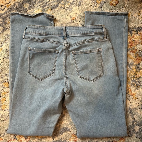 Old Navy Santa Catarina Mid-Rise Bootcut Jeans Size 6 - Picture 4 of 4
